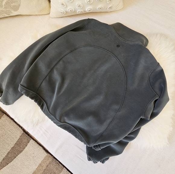LULULEMON Half-Zip Pullover - Picture 10 of 10